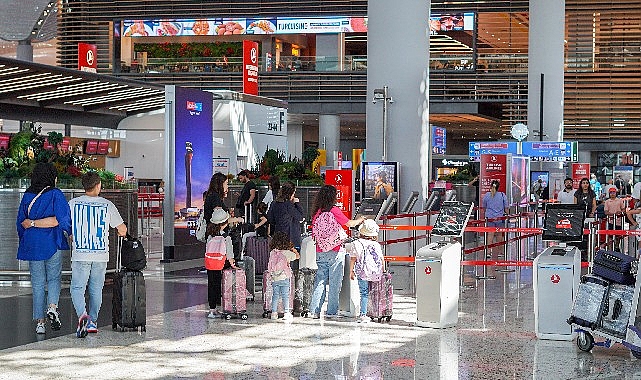 İGA İstanbul Havalimanı'nda Tüm Zamanların &apos;Yolcu Rekoru' Kırıldı