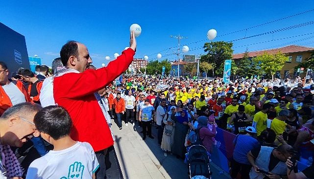 3. Uluslararası Konya Yarı Maratonu Büyük Bir Coşkuyla Koşuldu