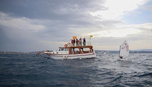 Çeşme'de TYF Kamil Yıldırım Optimist Trofesi Yelken Yarışladı Başladı